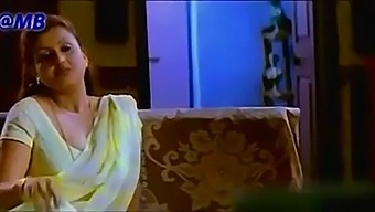 Sexy Mature Indian Woman With Big Breasts