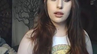 Myfreecams' Haylihaze Shows Off Her Bbw Curves And Solo Play With Toys