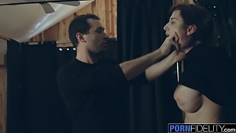 Kıvrımlı Ivy Labelle, Hd Videoda Sert Seks Deneyimi Yaşıyor
