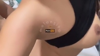 Mısırlı Genç Chloe Foxy Duşta Spermlerle Kaplanıyor